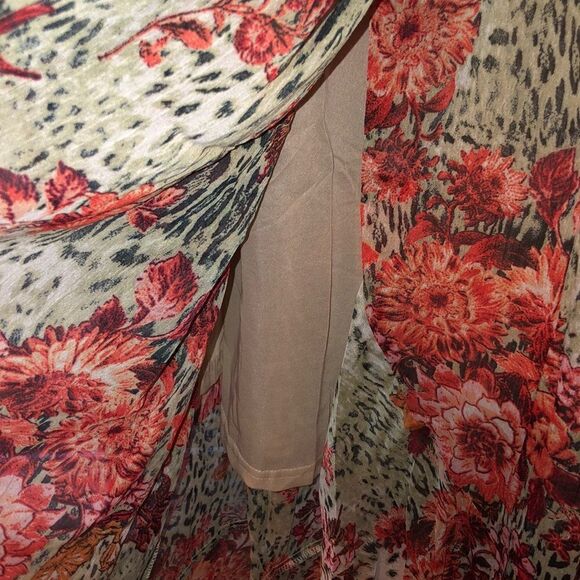 Kendall+Kylie M Flounce Tiered Long Sleeve Floral Animal Pr Swim Coverup - Picture 8 of 12